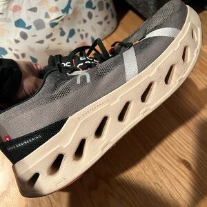 On Cloud CloudTec Phase Men’s 11.5 Gray Running Shoes Swiss Engineering